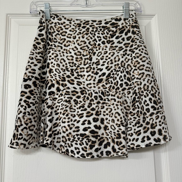 ROWA Brown leopard Mini Animal Print Ladies size Small Skirt NWOT - Picture 1 of 5